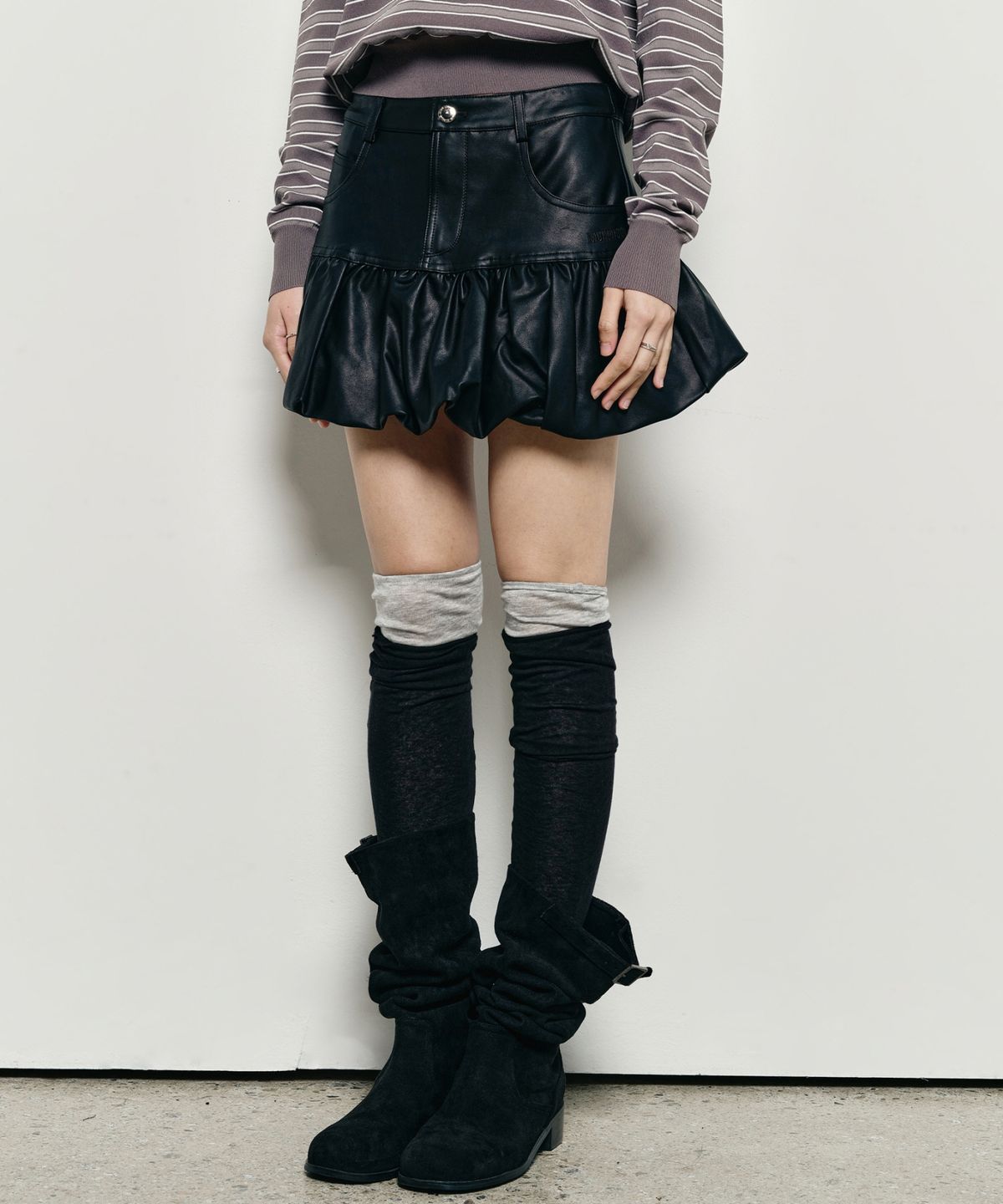 닉앤니콜(NICK&NICOLE) BALLOON LEATHER MINI SKIRT_BLACK