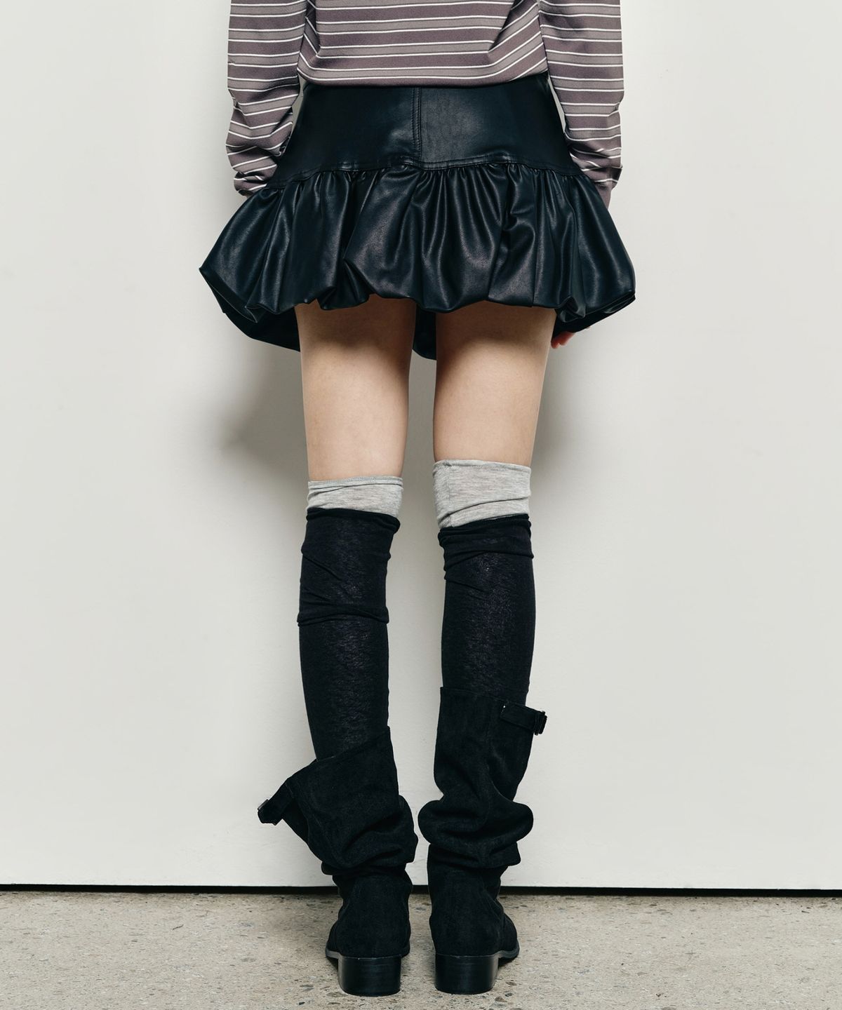 닉앤니콜(NICK&NICOLE) BALLOON LEATHER MINI SKIRT_BLACK