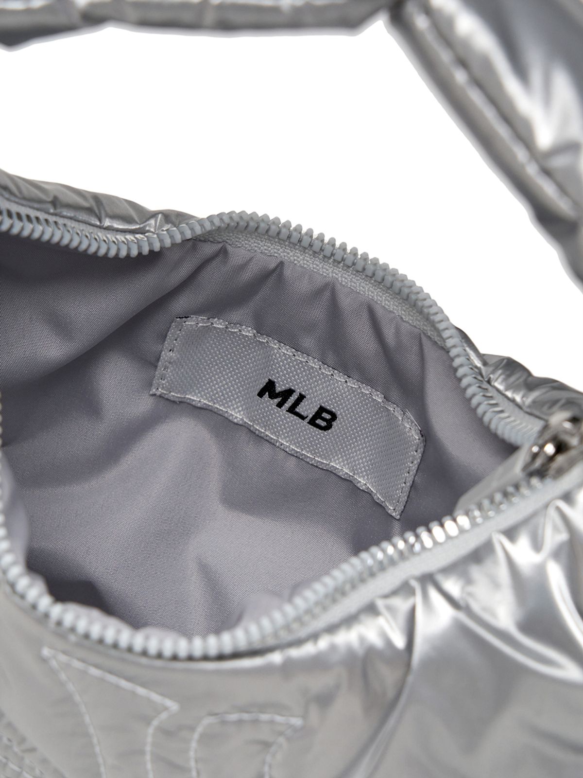엠엘비(MLB) 베이직 스포티브 스티치 미니 호보백 NY (Silver)