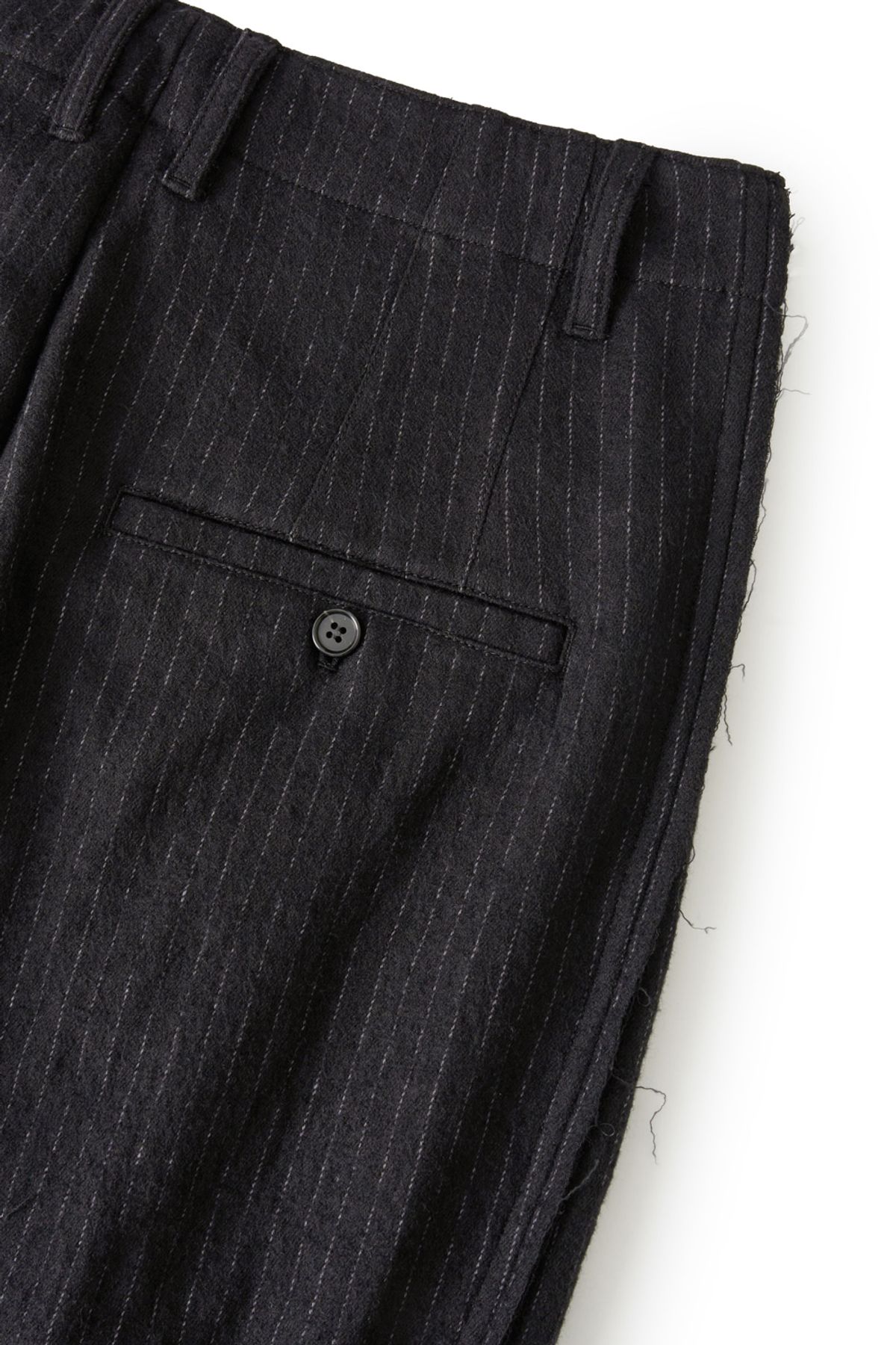 해칭룸(HATCHINGROOM) Hairy Deep Pleats Trousers Stripe Black