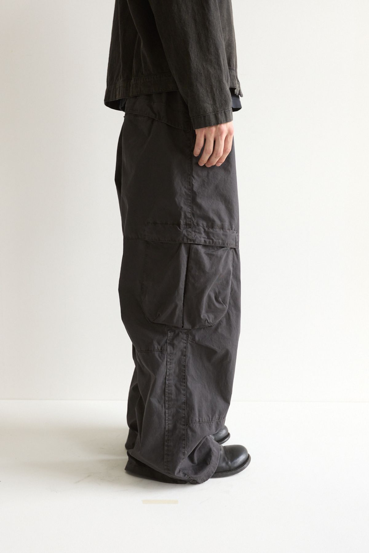 해칭룸(HATCHINGROOM) Board Pants V2 Dark Charcoal