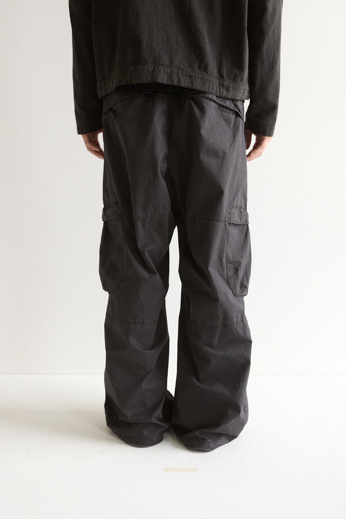 해칭룸(HATCHINGROOM) Board Pants V2 Dark Charcoal