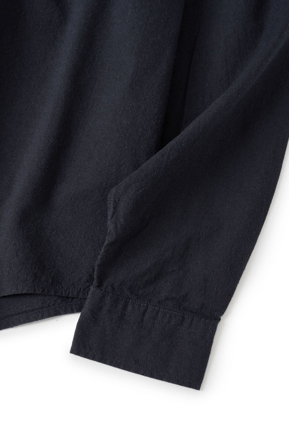 해칭룸(HATCHINGROOM) Rana Shirt Silk Nep Black
