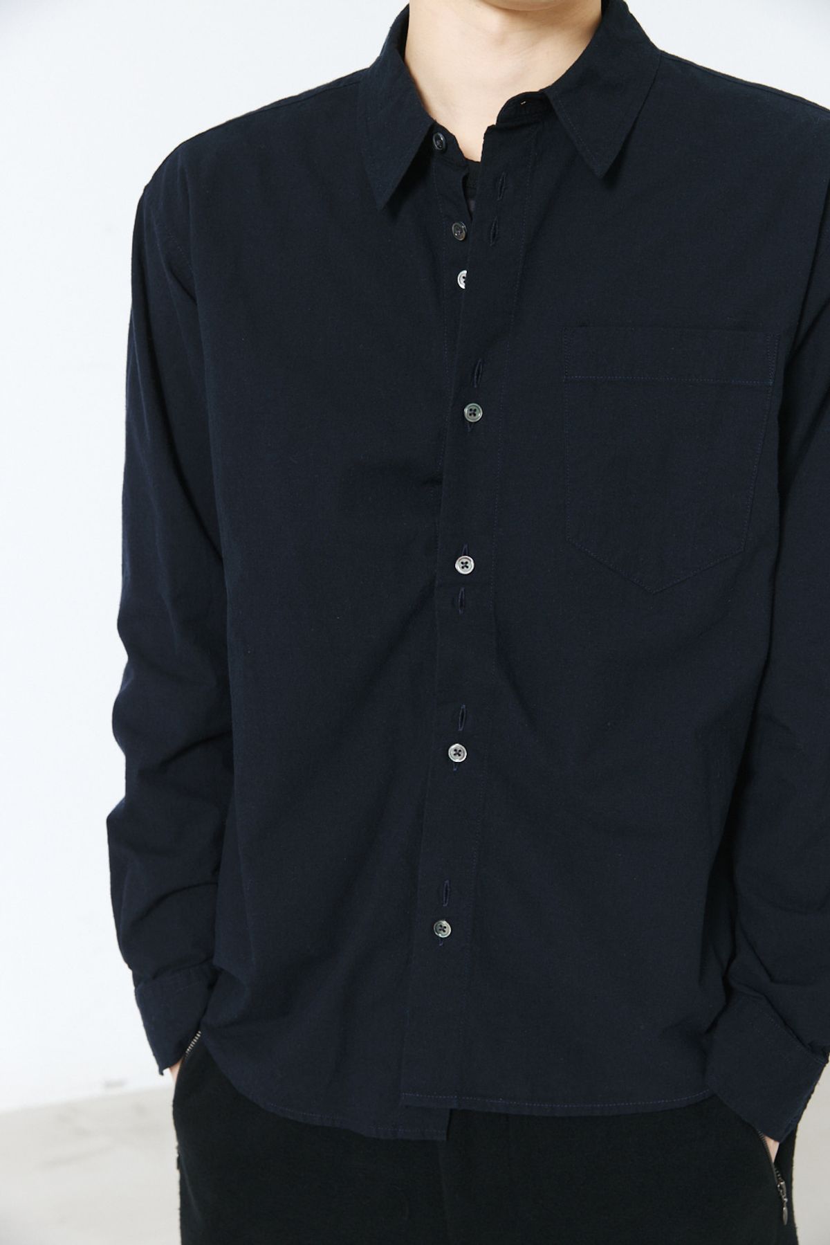 해칭룸(HATCHINGROOM) Rana Shirt Silk Nep Black