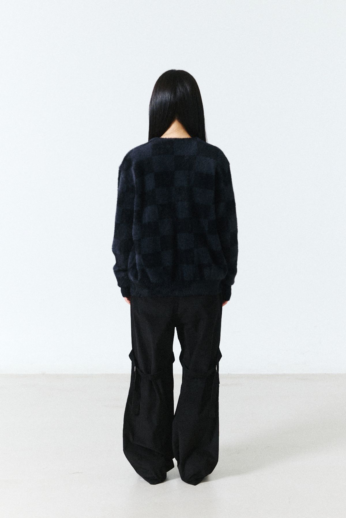 해칭룸(HATCHINGROOM) Hairy Cardigan Checkerboard Black/Charcoal