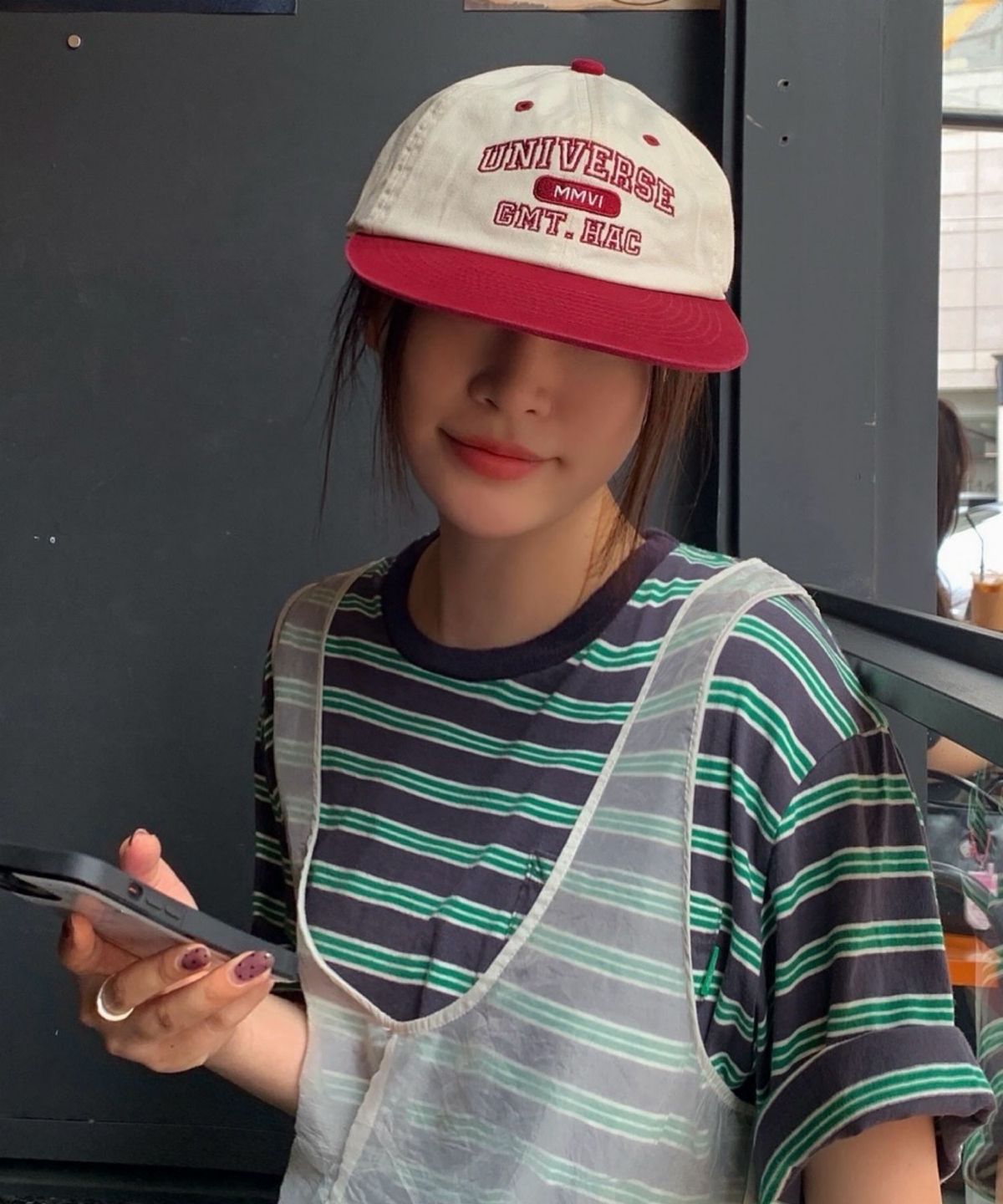 유니버스 가먼트(UNIVERSE GARMENT) UG 투톤 로고 워싱 캡_BURGUNDY