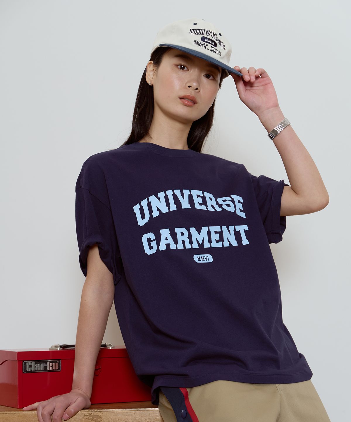 유니버스 가먼트(UNIVERSE GARMENT) UG 투톤 로고 워싱 캡_NAVY