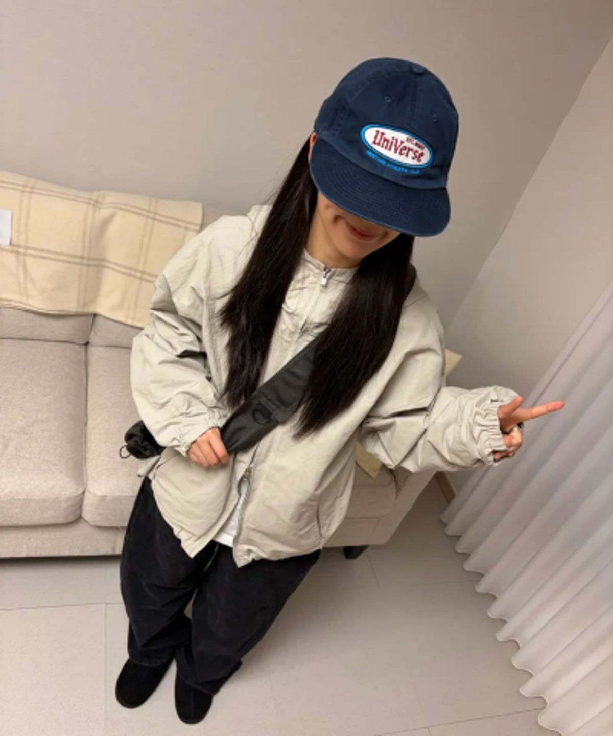 유니버스 가먼트(UNIVERSE GARMENT) 레트로 유니버스 오벌 로고 워싱 캡_Navy