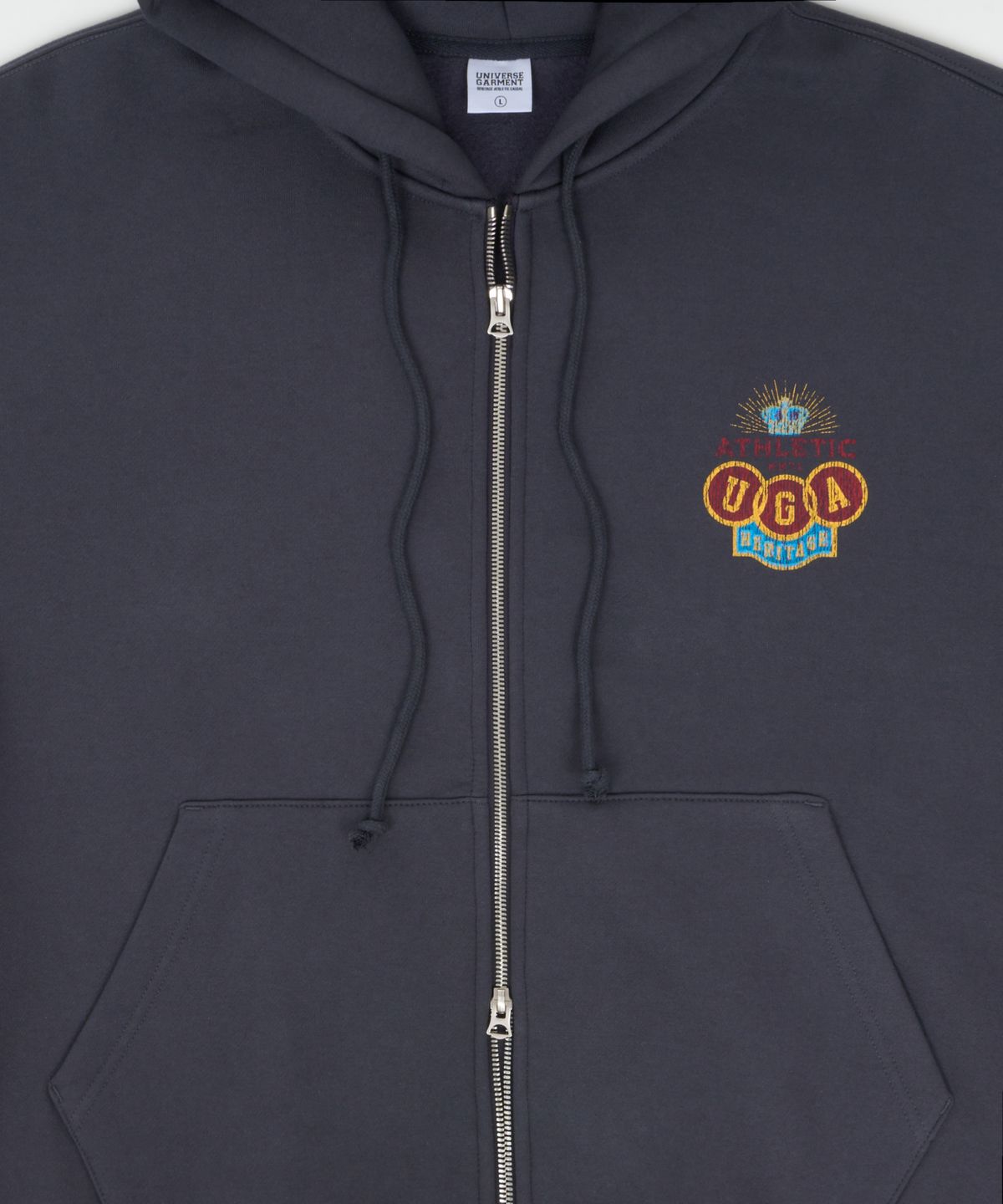 유니버스 가먼트(UNIVERSE GARMENT) 애슬래틱 엠블럼 기모 후드 집업_Charcoal