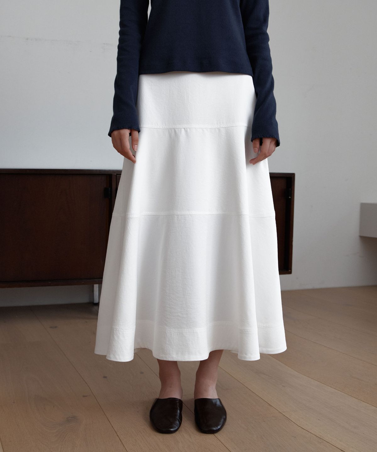 38컴온커먼(38COMEONCOMMON) Pure Tiered Midi Skirts (White)