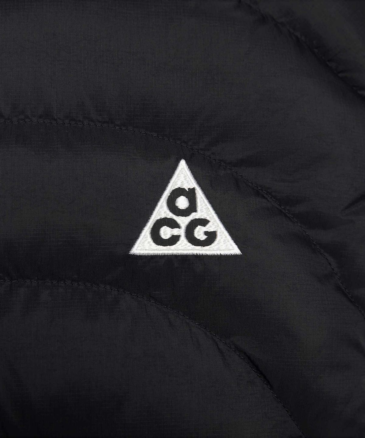 나이키(NIKE) ACG 라바 플로우 써마 핏 ADV 베스트 W - 블랙:서밋 화이트 / IB0803-010