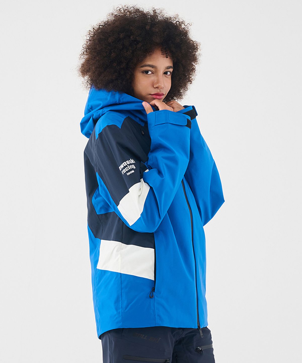 돌아우터웨어(DOLL OUTERWEAR) 2425 알마 스키 자켓 BLUE 남녀공용