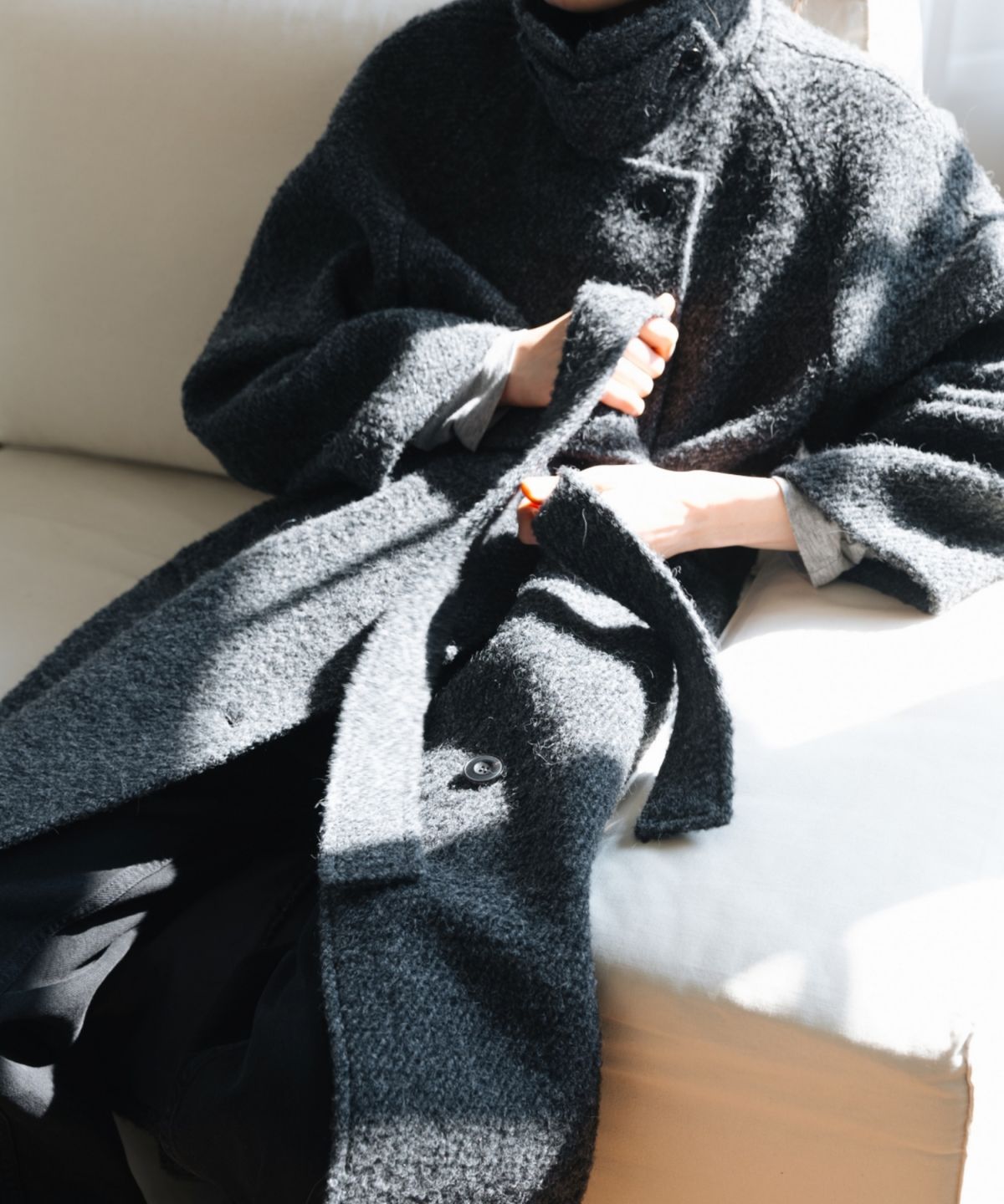 어나우트(UNNOUT) ALPACA VINTAGE ROBE COAT DARK GREY