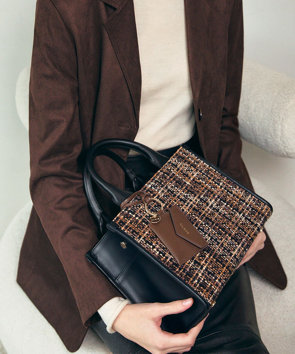 끌라베(CLAVE) 마고 블랙 토트백 (MARGOT Black Tote Bag)