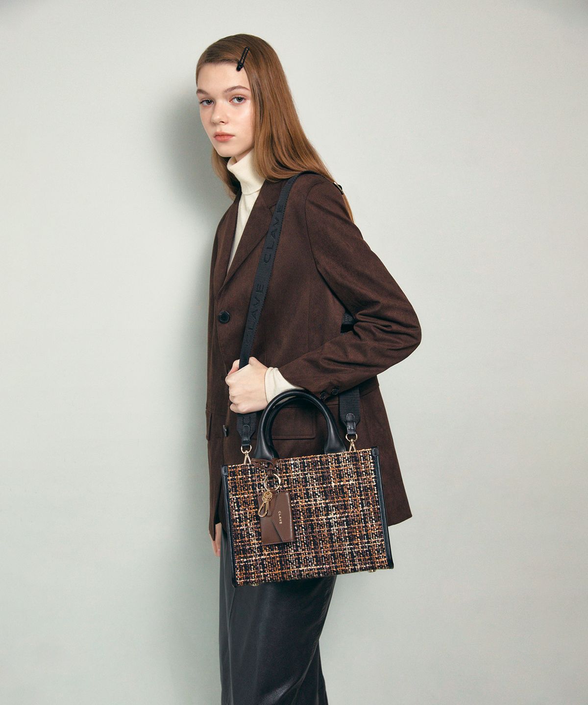 끌라베(CLAVE) 마고 블랙 토트백 (MARGOT Black Tote Bag)