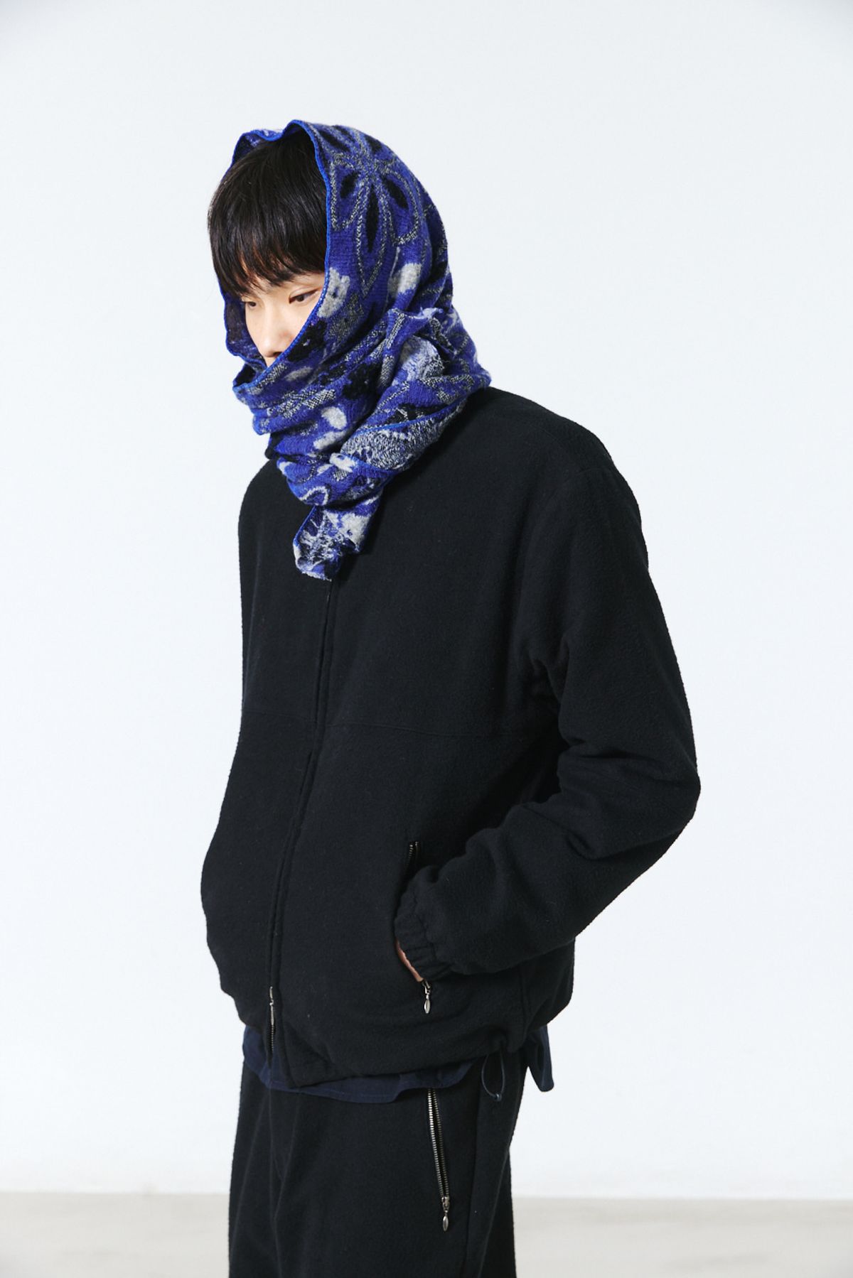 해칭룸(HATCHINGROOM) Floral Jacquard Muffler Blue