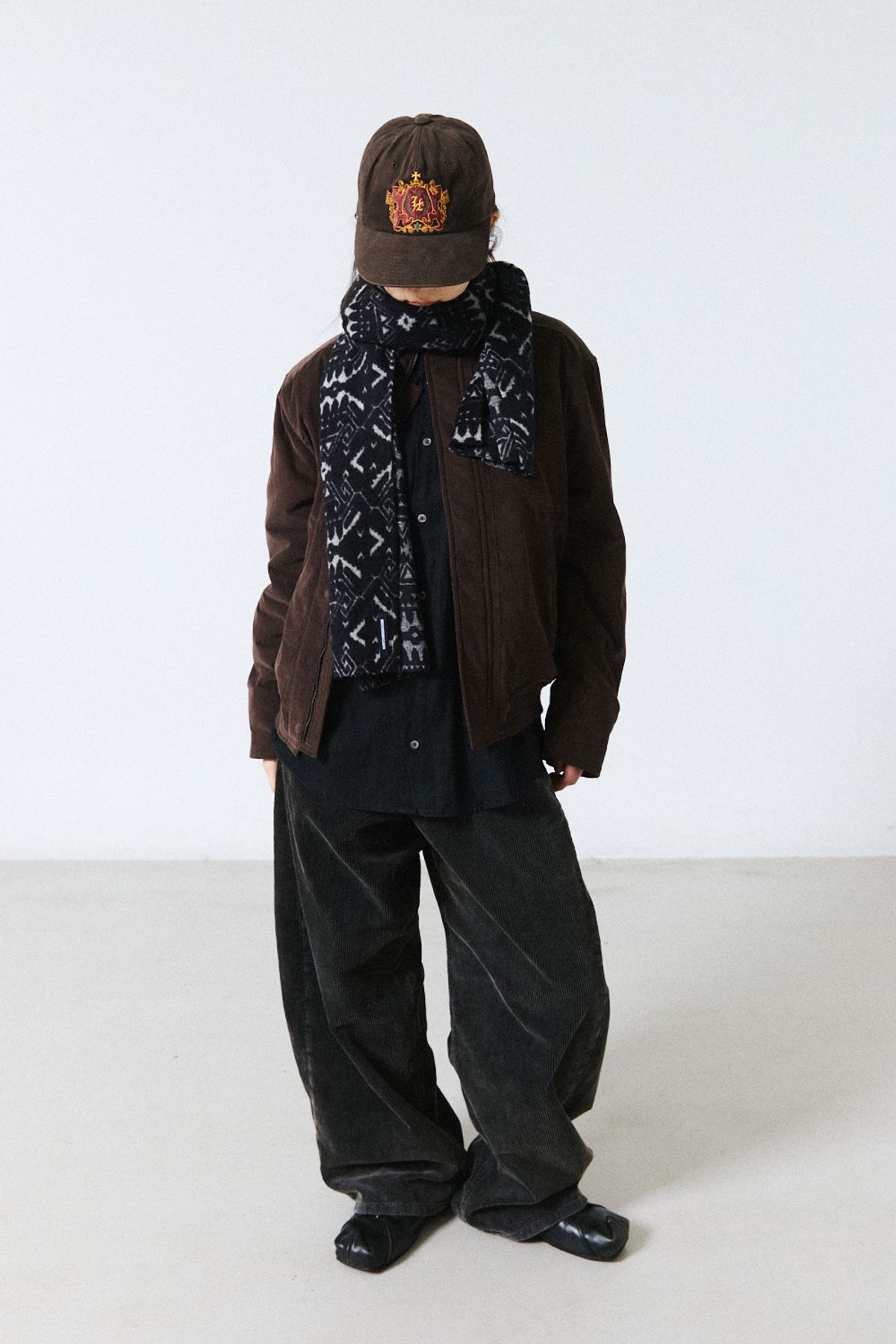 해칭룸(HATCHINGROOM) Fleece Jacquard Muffler Black