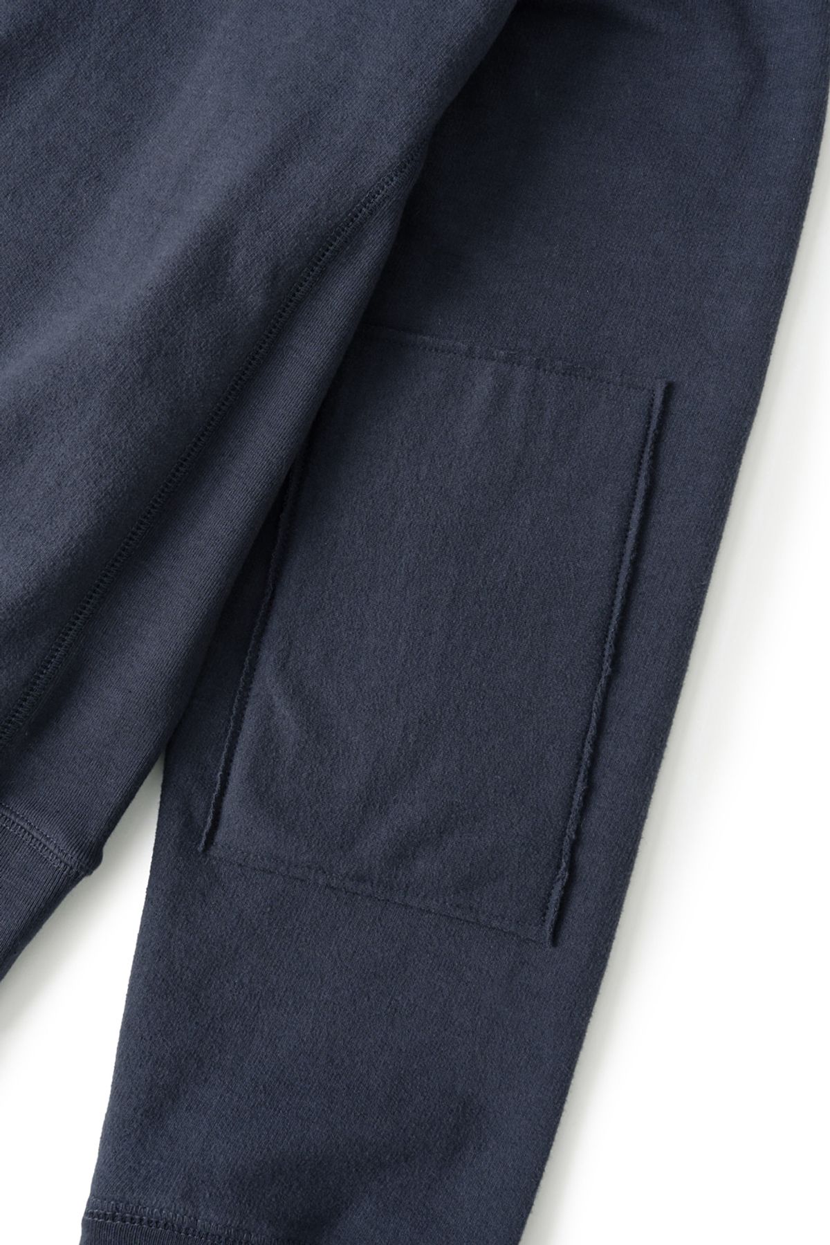 해칭룸(HATCHINGROOM) Overlay Sweatshirt Dark Navy