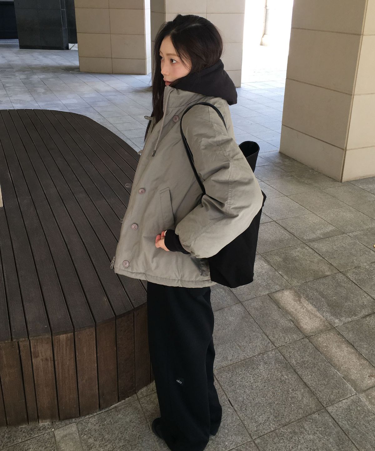 코드그라피(CGP) (우먼) 하프 코튼 트윌 패딩 점퍼_웜 그레이