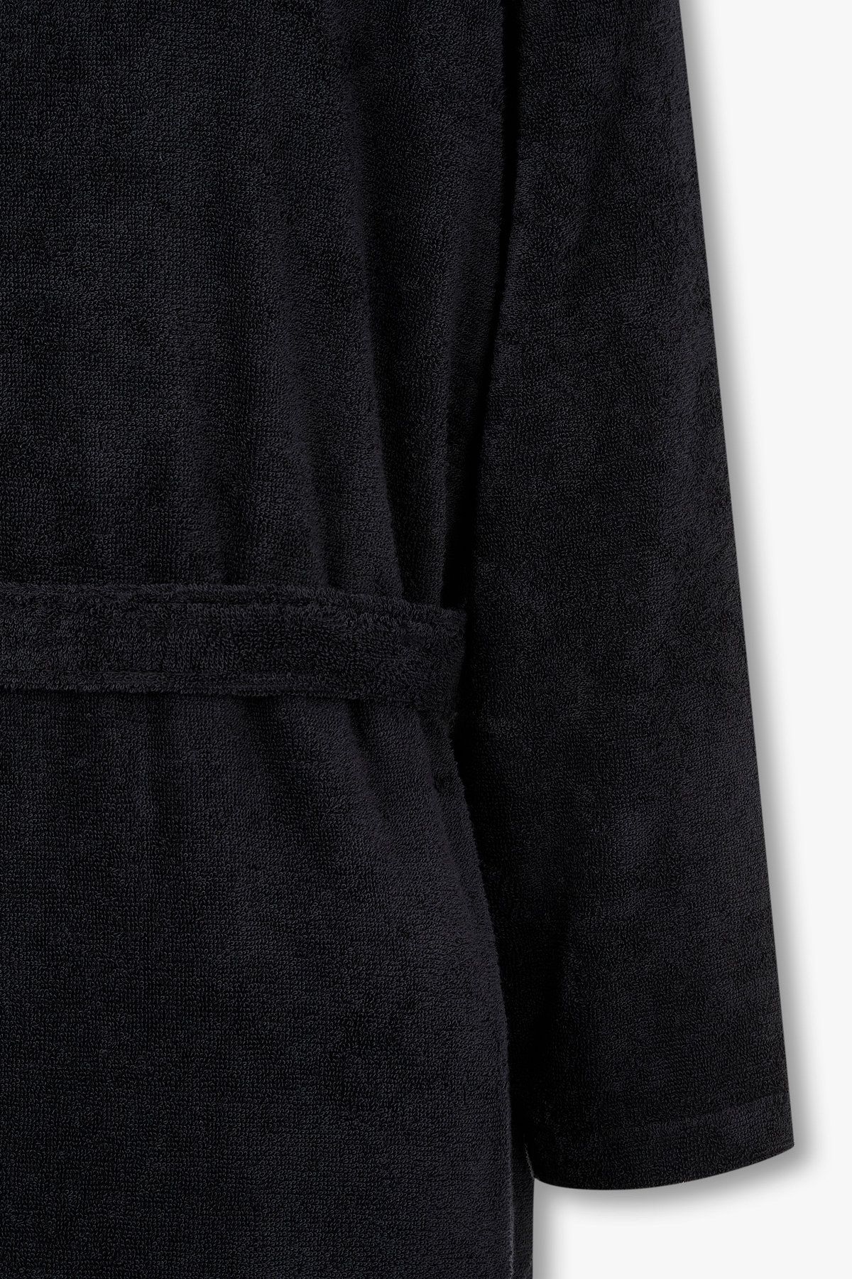 엠포리오 아르마니 언더웨어(EMPORIO ARMANI UNDERWEAR) 남성 로고 트림 후디드 타월링 가운_블랙 0815341002