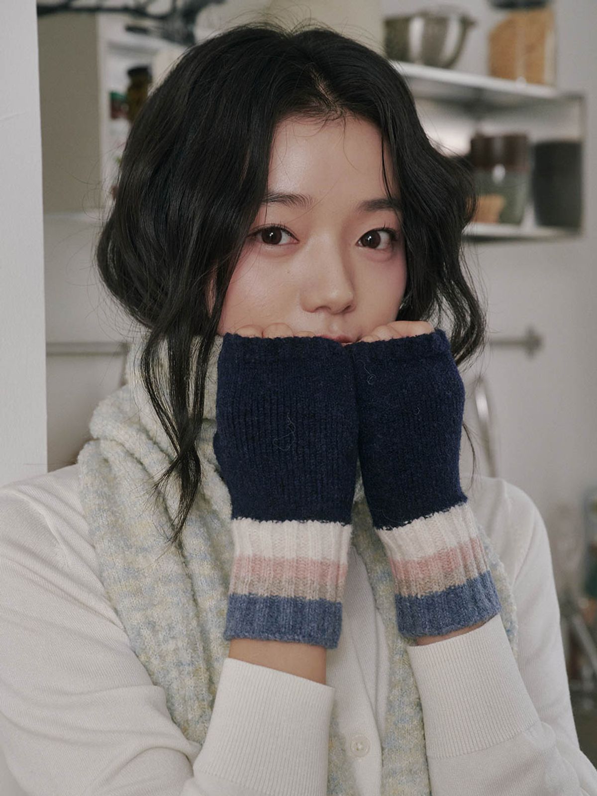 올인컴플리트(ALLINCOMPLETE) 컬러 레이어드 핸드워머 (네이비)