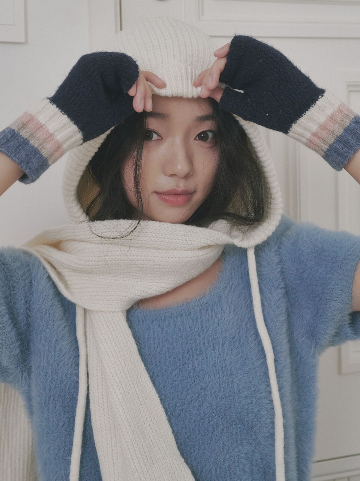 올인컴플리트(ALLINCOMPLETE) 컬러 레이어드 핸드워머 (네이비)