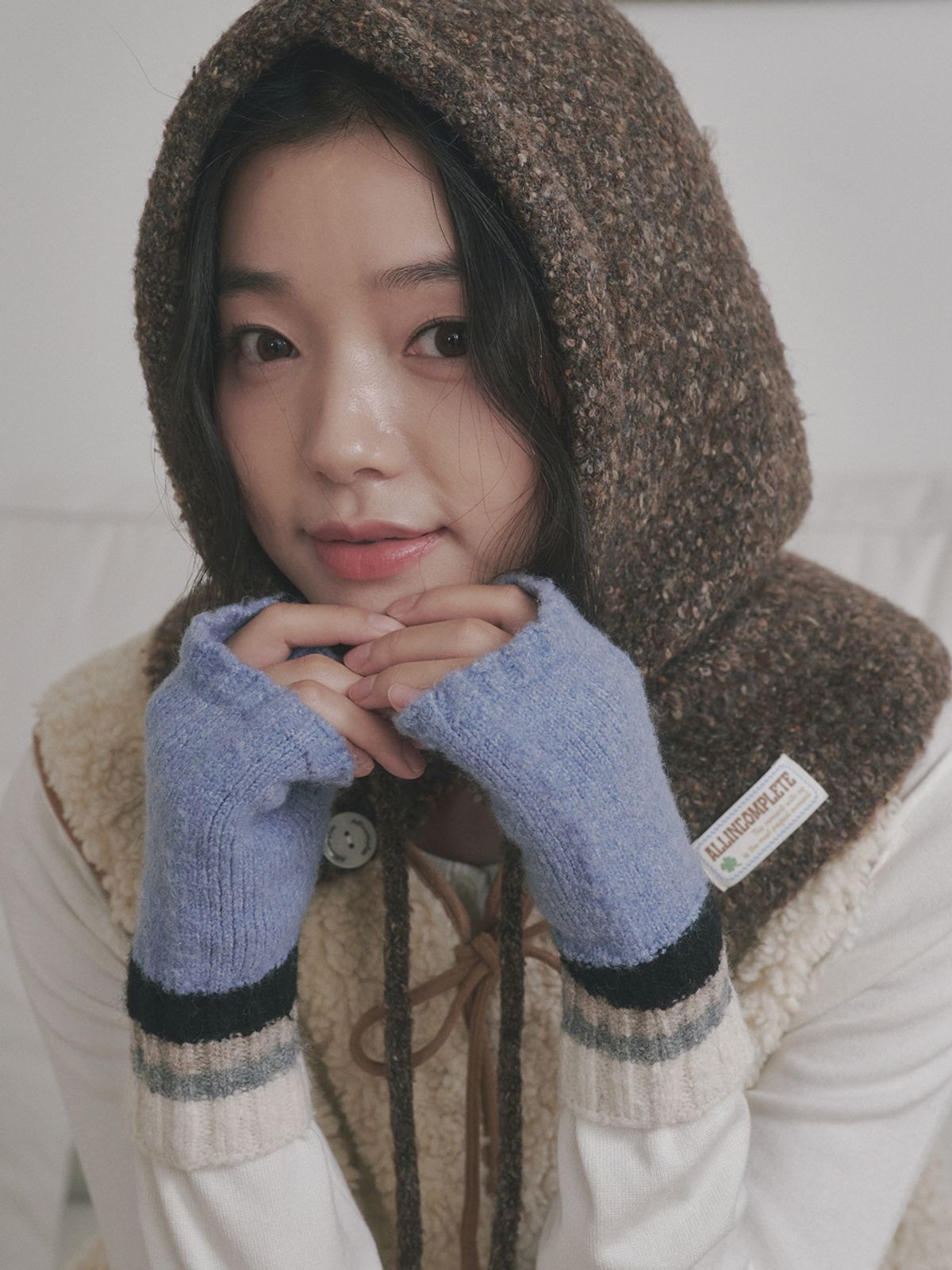 올인컴플리트(ALLINCOMPLETE) 컬러 레이어드 핸드워머 (스카이 블루)