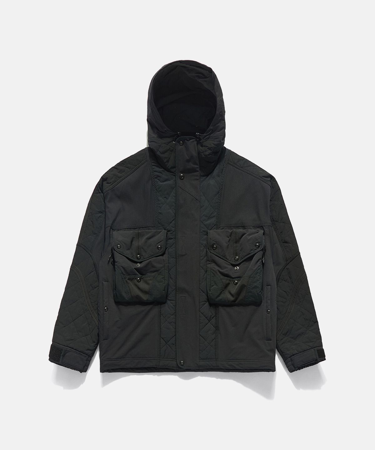 데상트(DESCENTE) [DESCENTE X EASTLOGUE] 퀄팅 자켓 블랙 SQ321HJK94