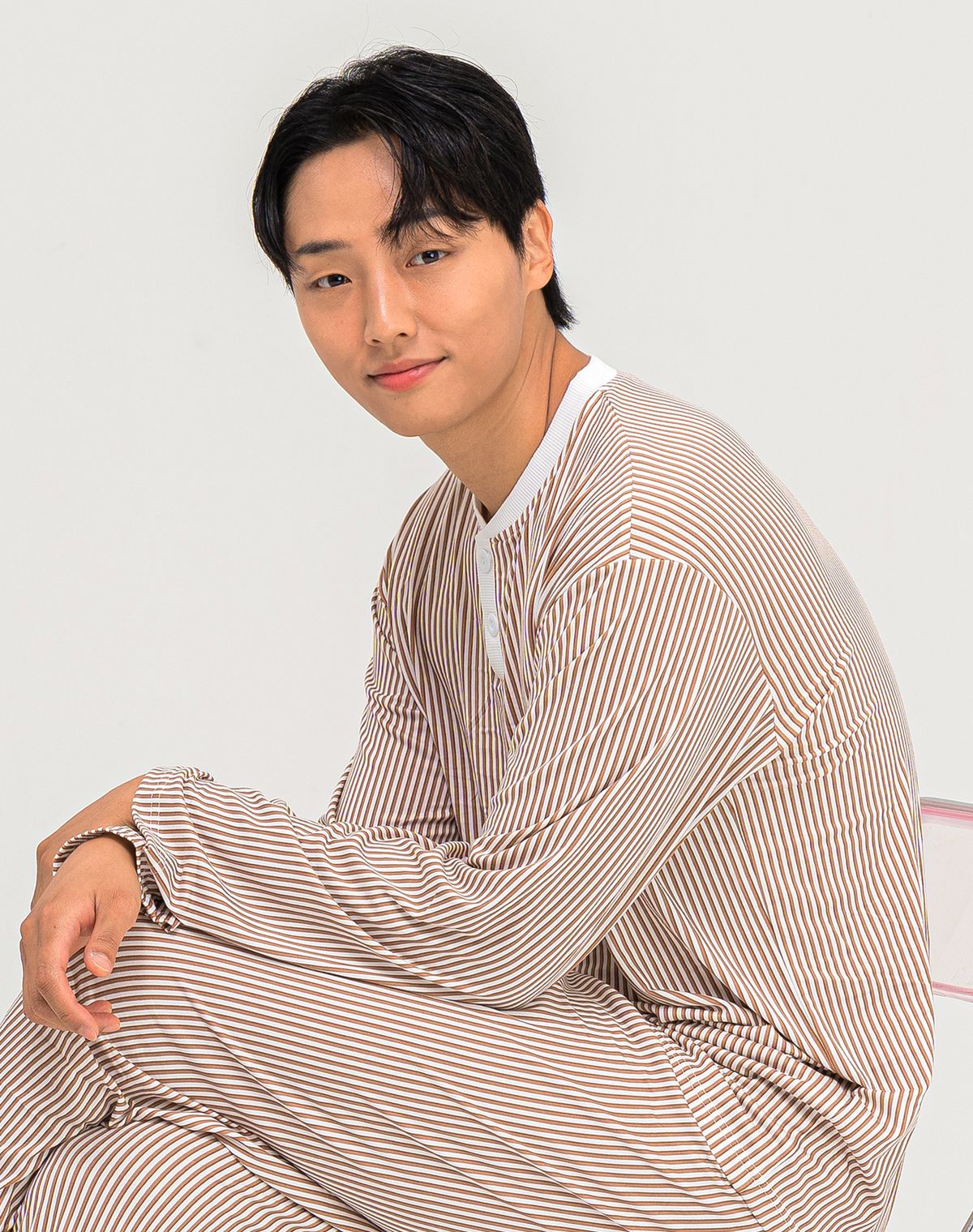에이원(AONE) [2PACK] 커플 클래식 피치기모 라운드 긴팔 잠옷 세트