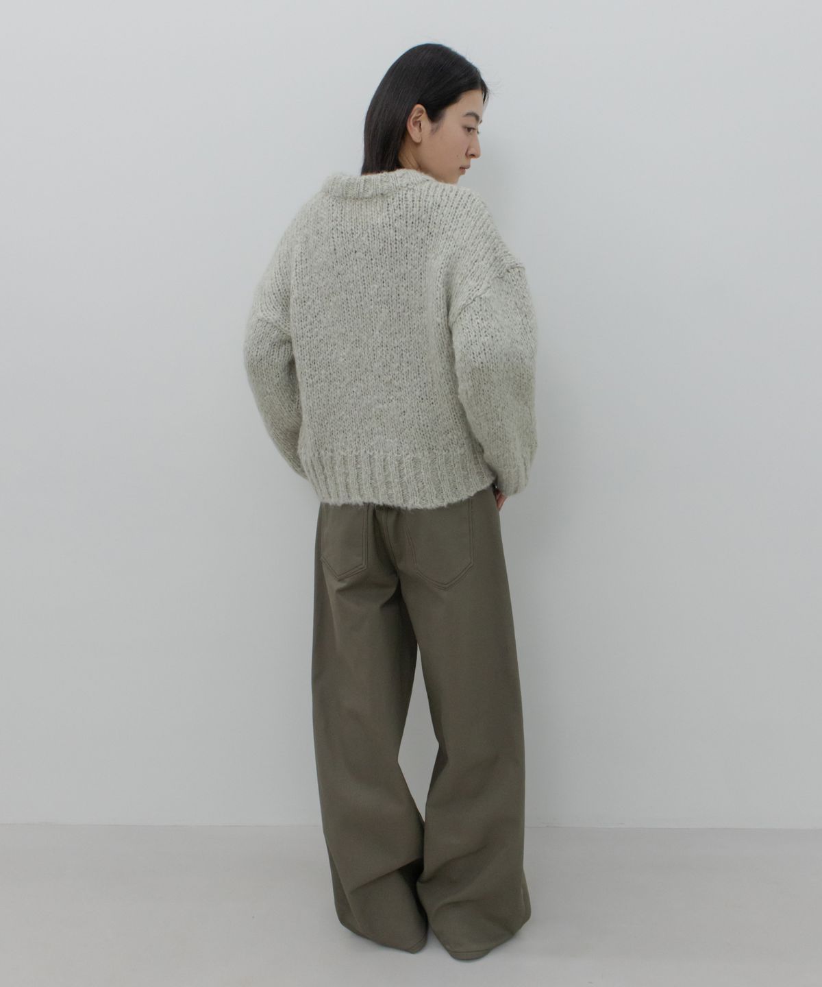 지비에이치 어패럴(GBH APPAREL) HANDMADE LOOSE FIT SWEATER / MINT GREY