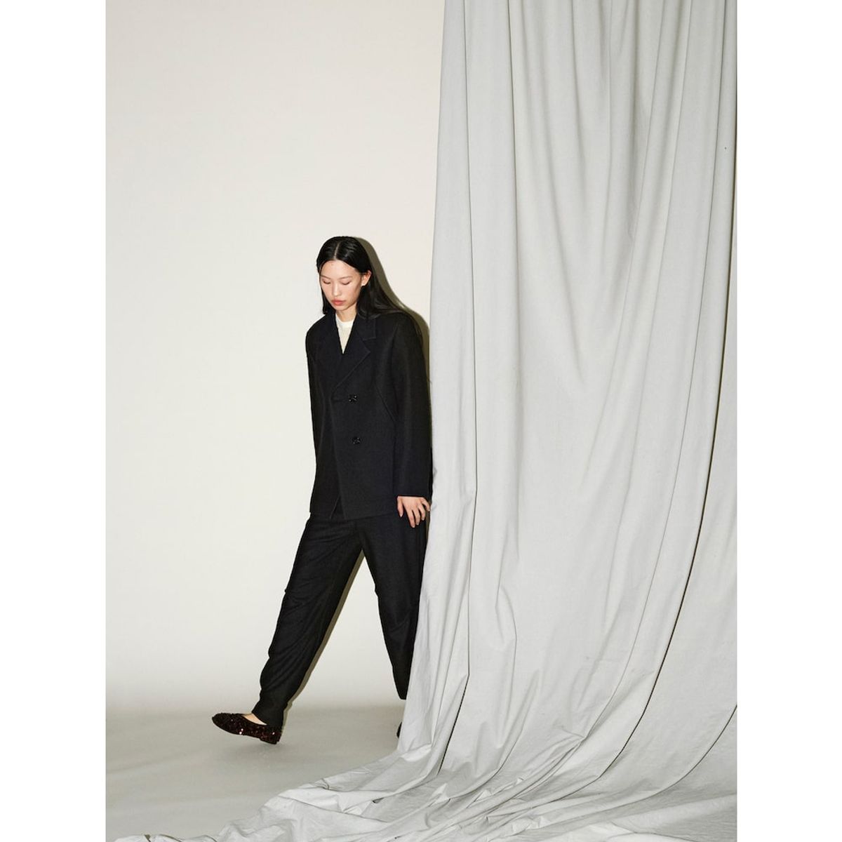 앙개(ANGGAE) Half Jacket Coat  Black