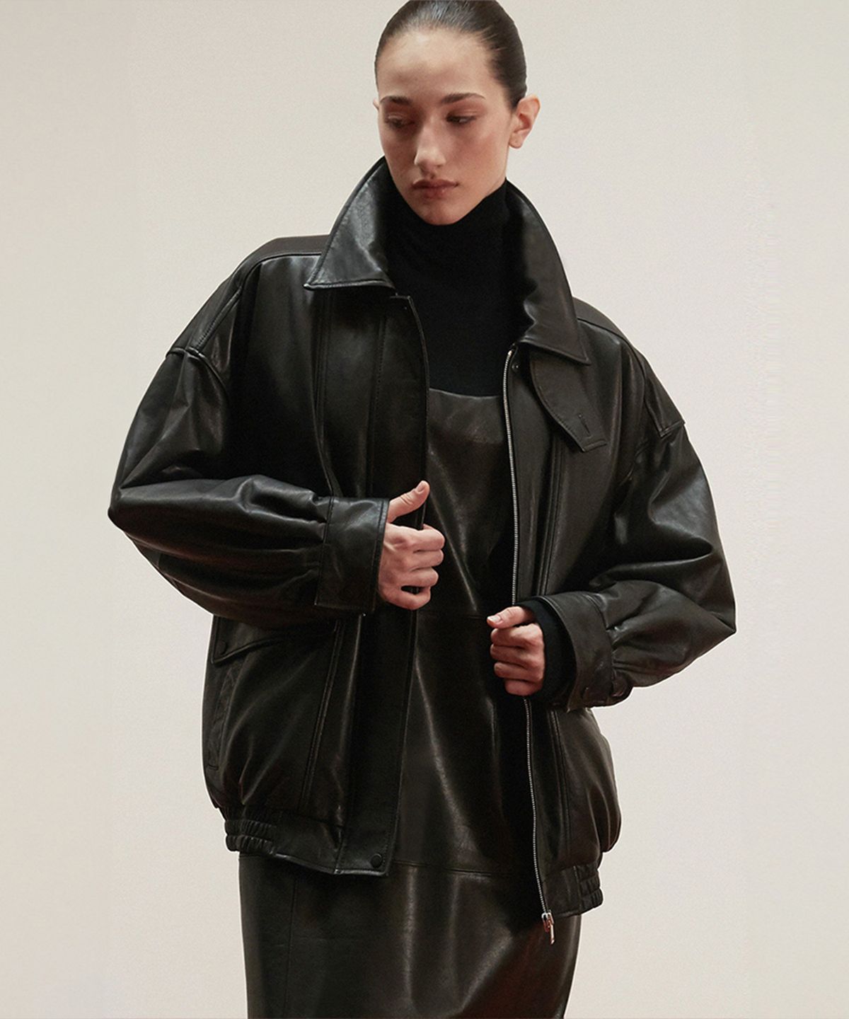 베르데마르(VERDEMAR) Lambskin Overfit Padded Jumper