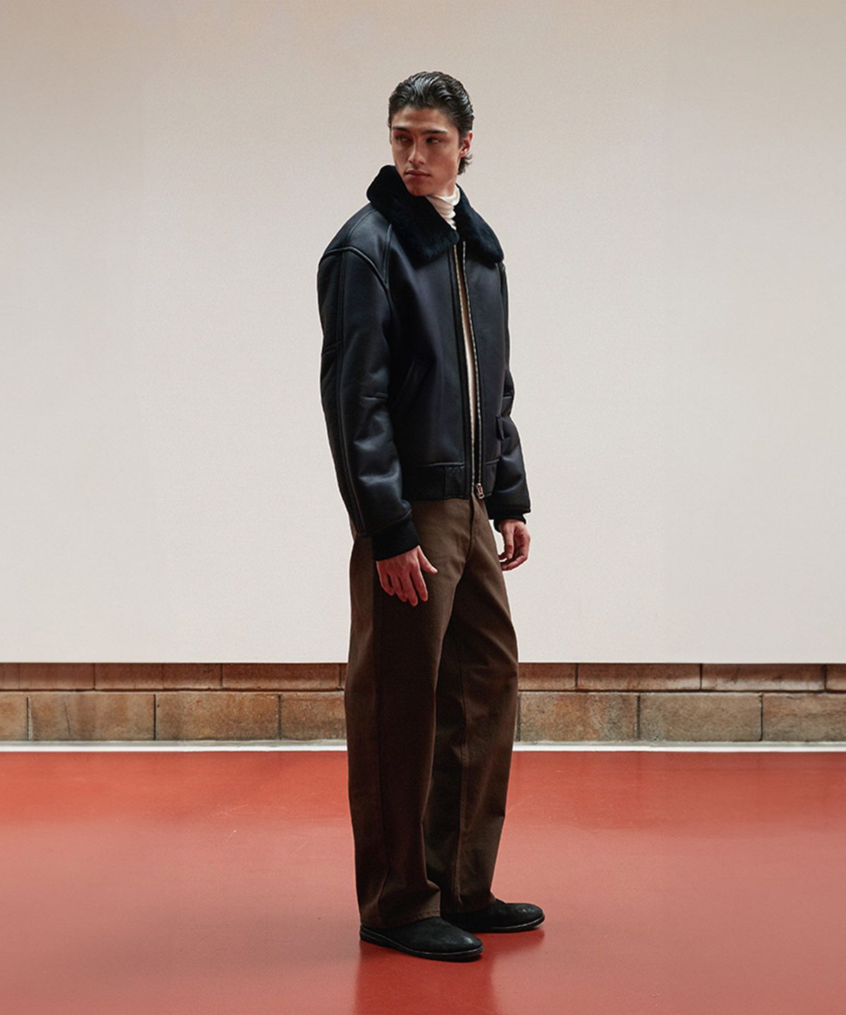 베르데마르(VERDEMAR) Minimal Shearling Bomber Jumper_Deep Navy