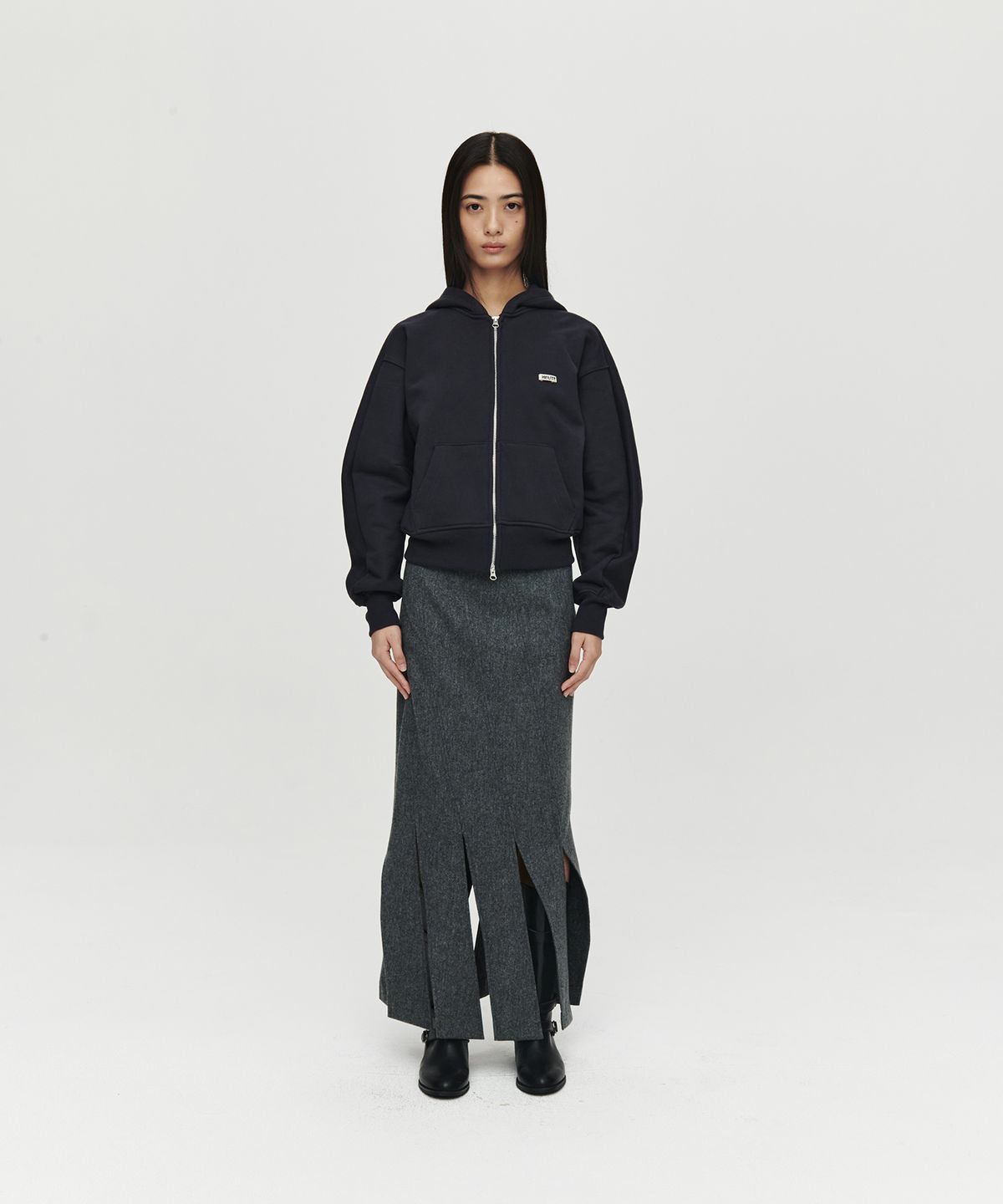 호이테(HEUTE) TWISTED SKIRT (CHARCOAL)