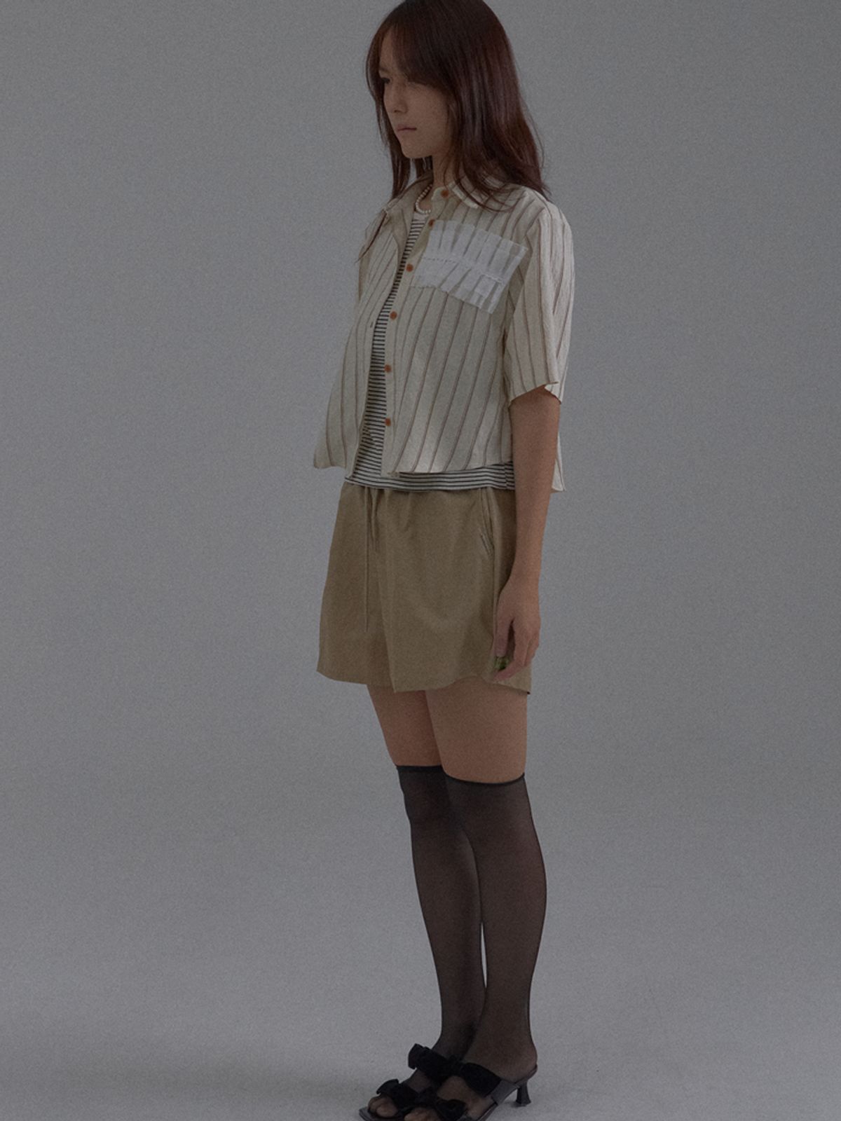 쏘리, 투 머치 러브(SORRY, TOO MUCH LOVE) Striped Pleated Lace Blouse_Beige