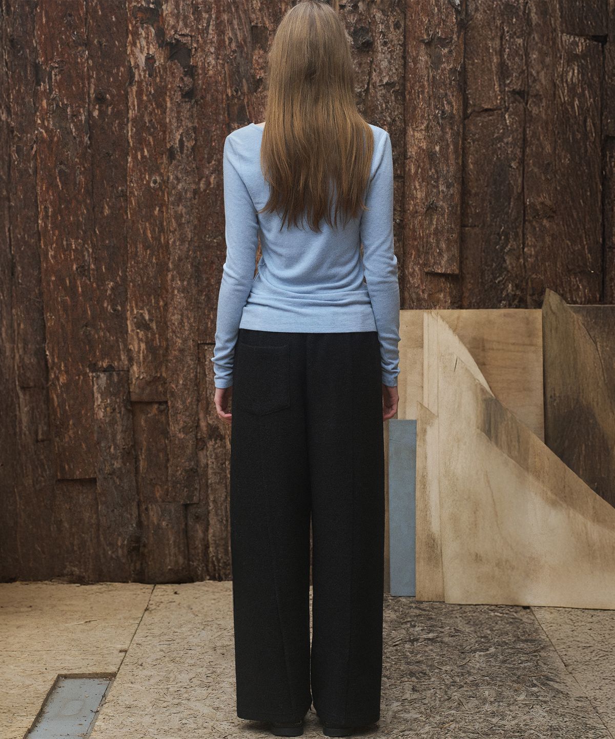 앤니즈(ANDNEEDS) Winter wide dumble pants (black)