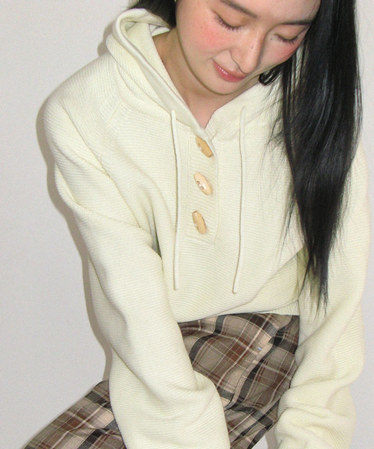 론론(RONRON) TOGGLE WAFFLE KNIT HOODIE CREAM