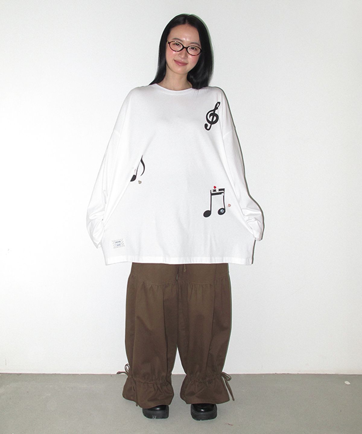 론론(RONRON) BUTTON NOTE OVER FIT LONG SLEEVE WHITE