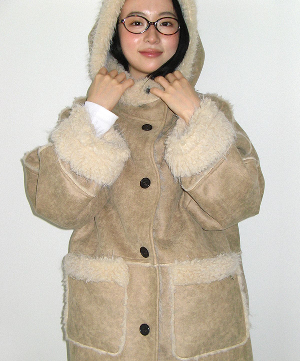 론론(RONRON) FUR HOODED BUTTON FAUX SUEDE COAT BEIGE