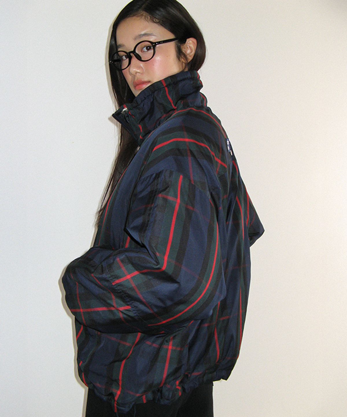 론론(RONRON) PATTERN SHIRRING POCKET PUFFER JUMPER CHECK NAVY