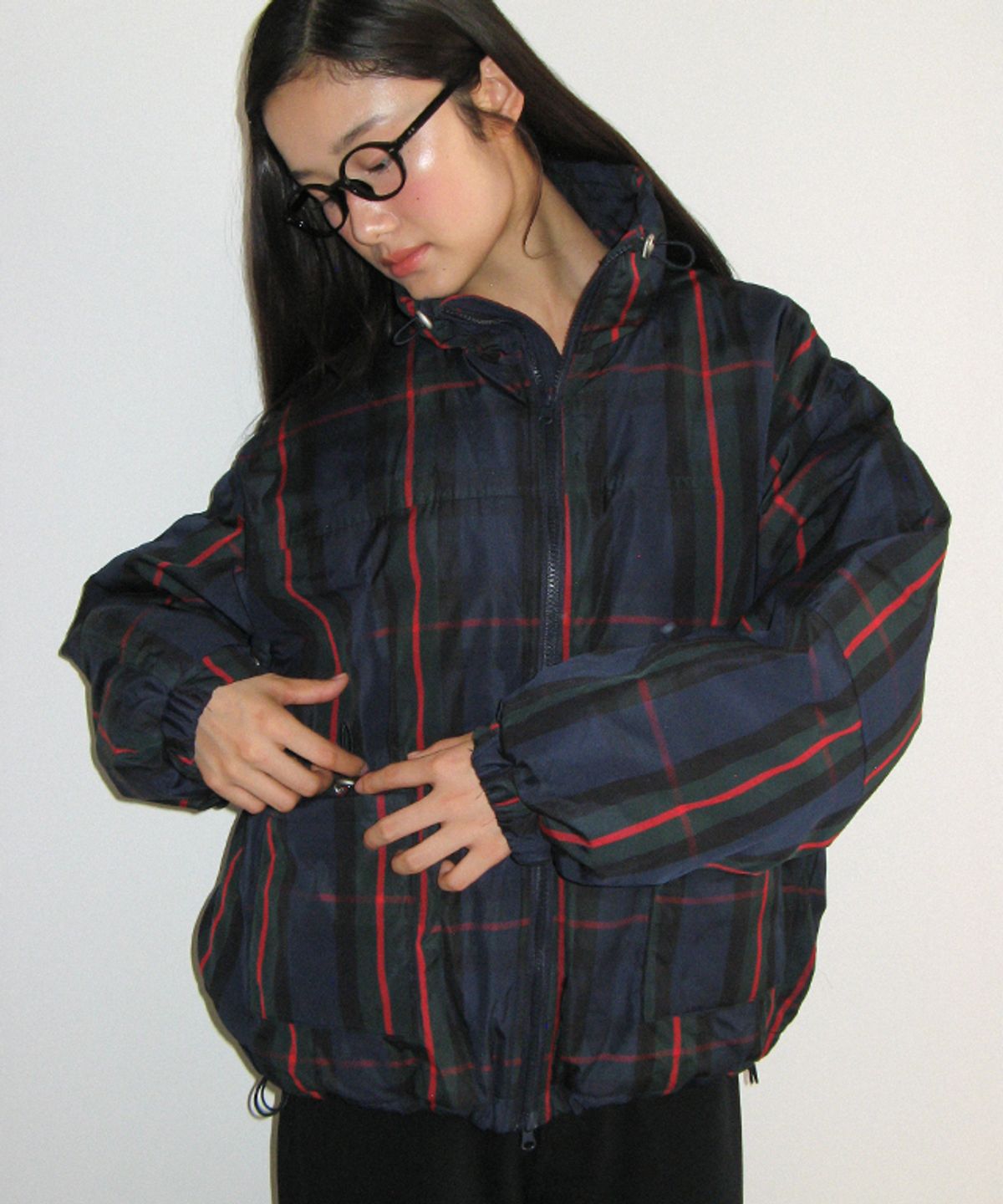론론(RONRON) PATTERN SHIRRING POCKET PUFFER JUMPER CHECK NAVY