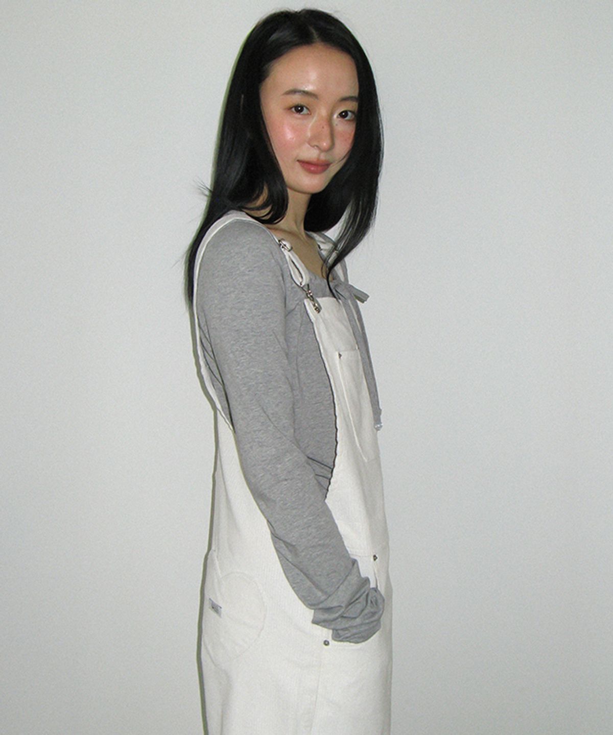 론론(RONRON) BACK HEART POCKET CORDUROY OVERALLS WHITE