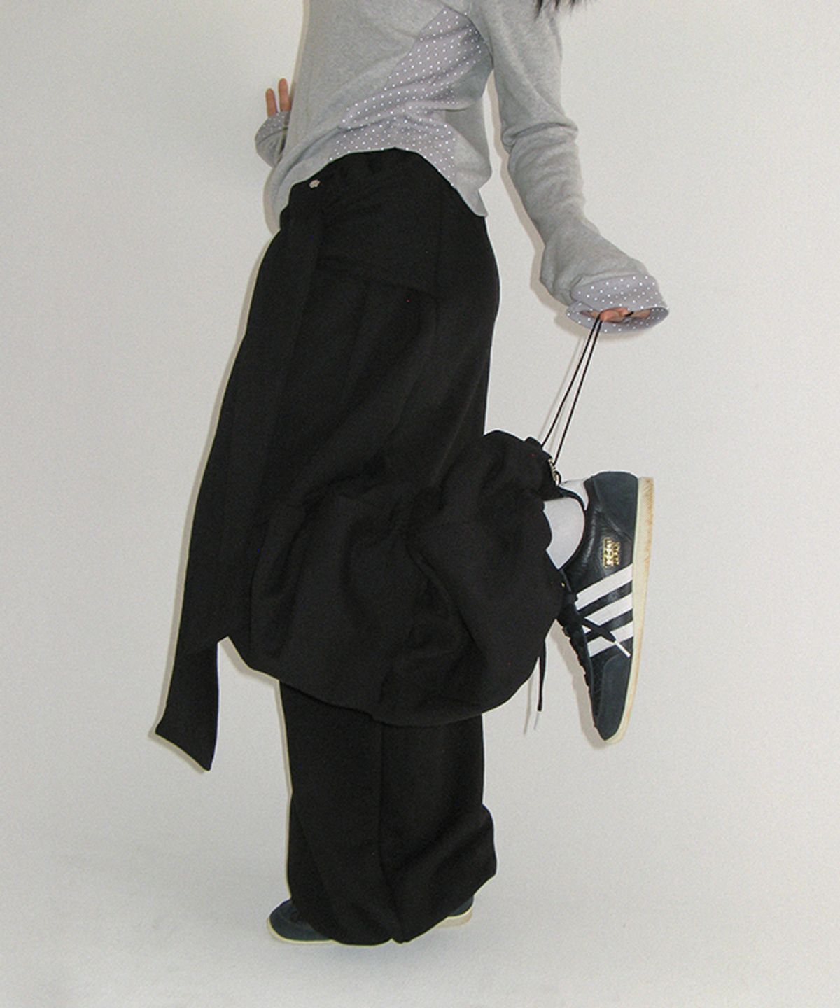 론론(RONRON) WRAP SHIRRING BALLOON JOGGER PANTS BLACK