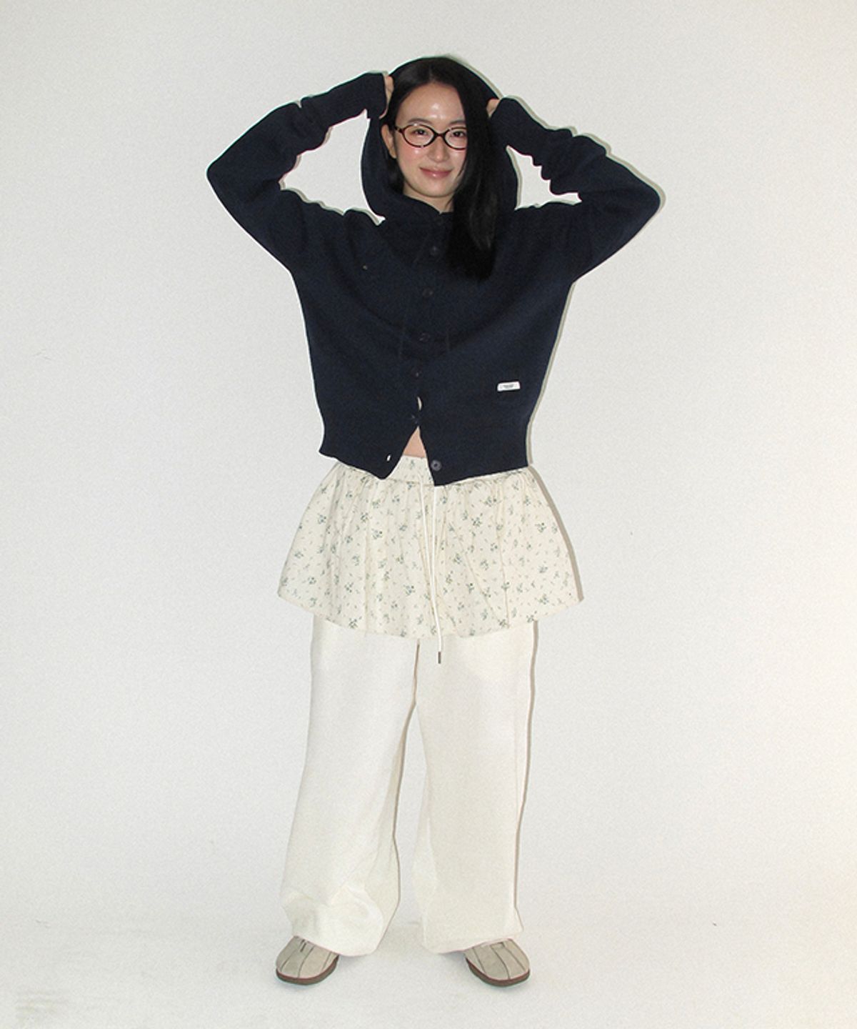 론론(RONRON) LAYERED SKIRT TRAINING PANTS IVORY FLOWER