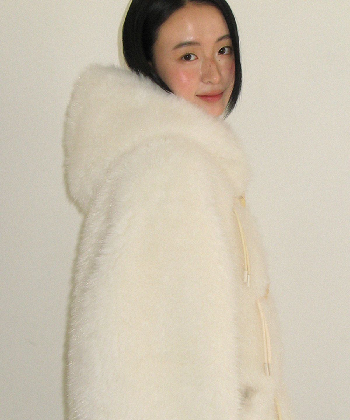 론론(RONRON) FUR TOGGLE HOODED JACKET IVORY