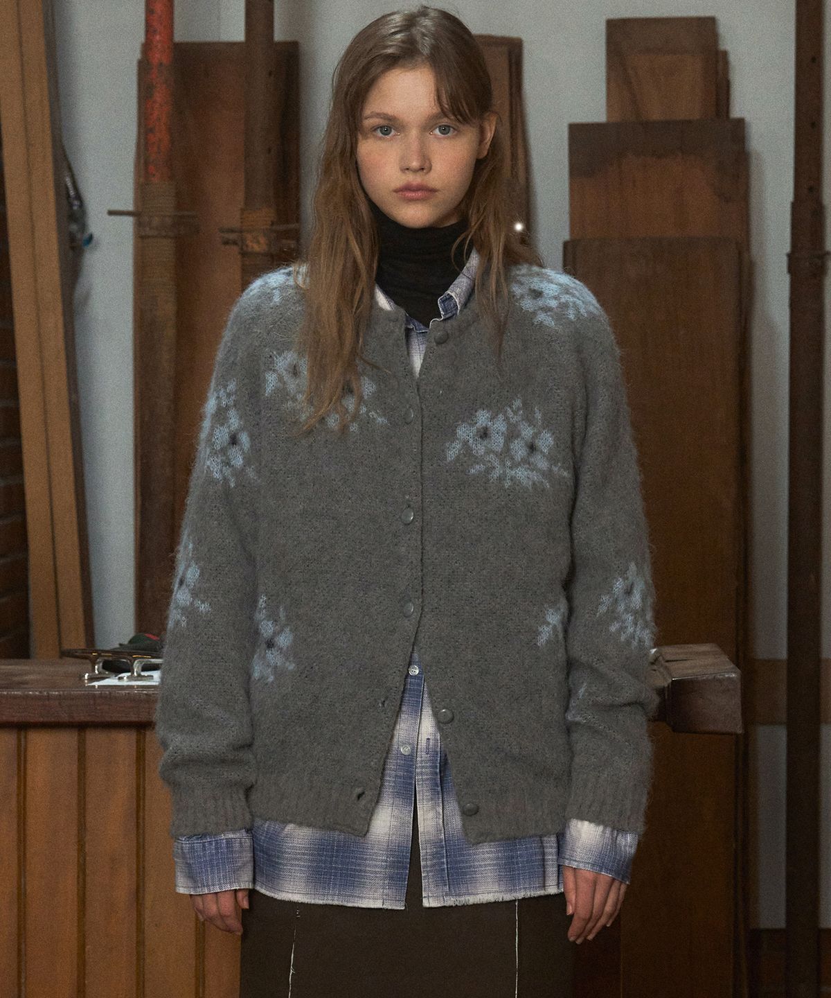 앤니즈(ANDNEEDS) Flower jacquard knit (charcoal gray)
