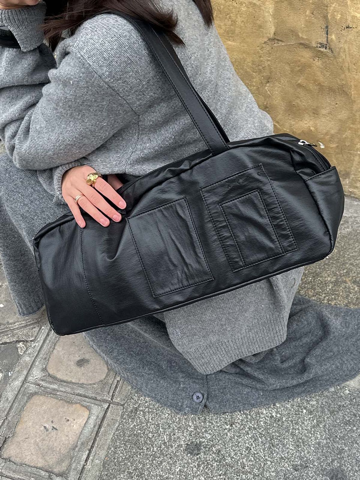 아코크(ACOC) Glossy Grid Duffle S Bag_Black
