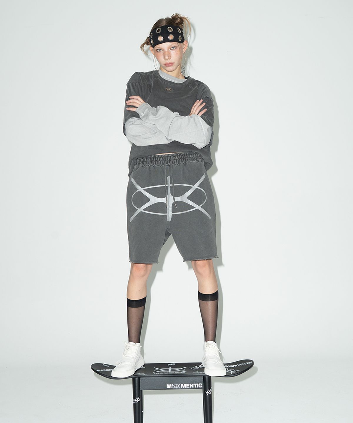모멘틱(MOMENTIC) Momentic Logo Pigment Short Pants