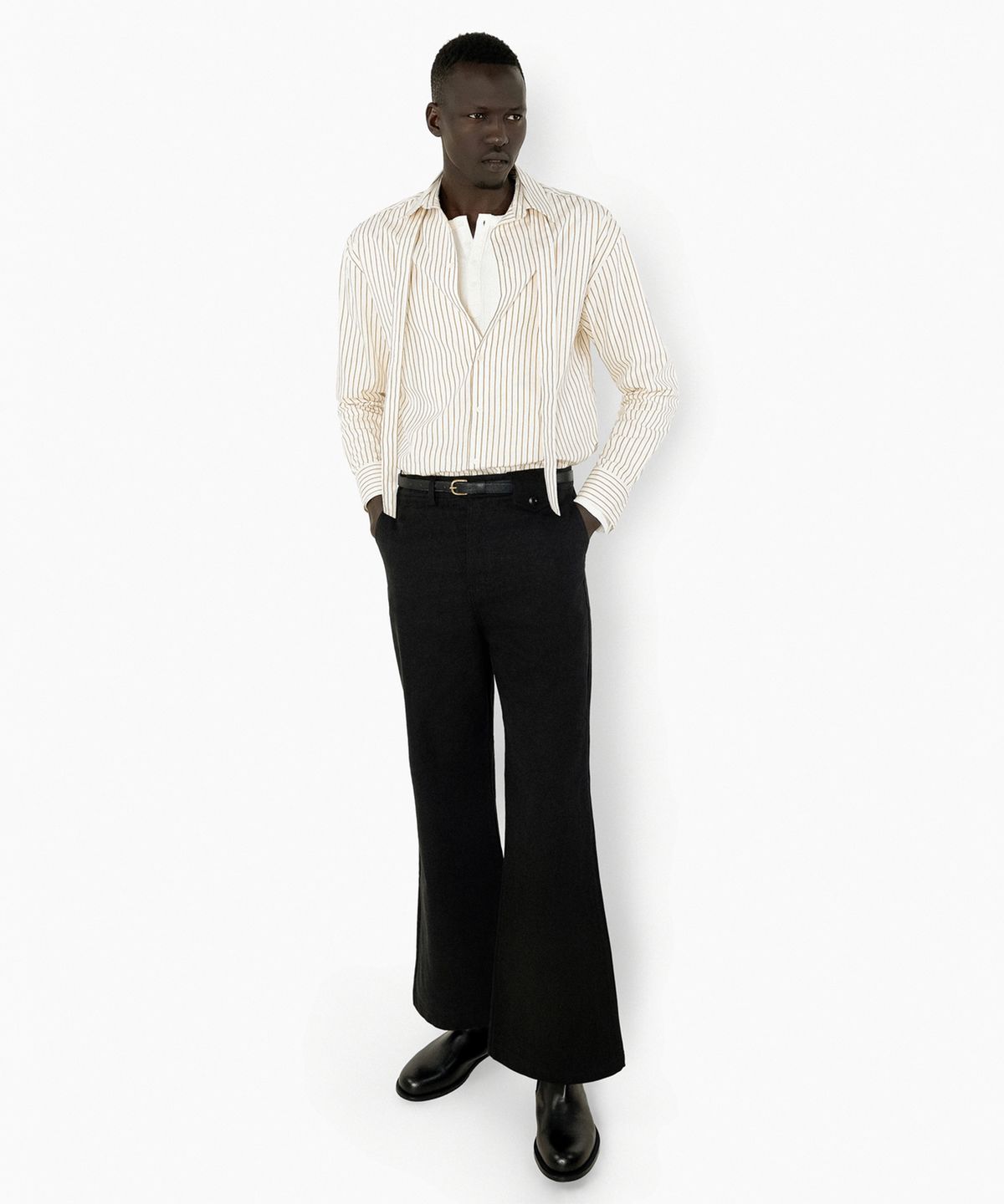 레뷰라(REVURA) DROIT FLARED BELL BOTTOM CHINO PANTS - BLACK
