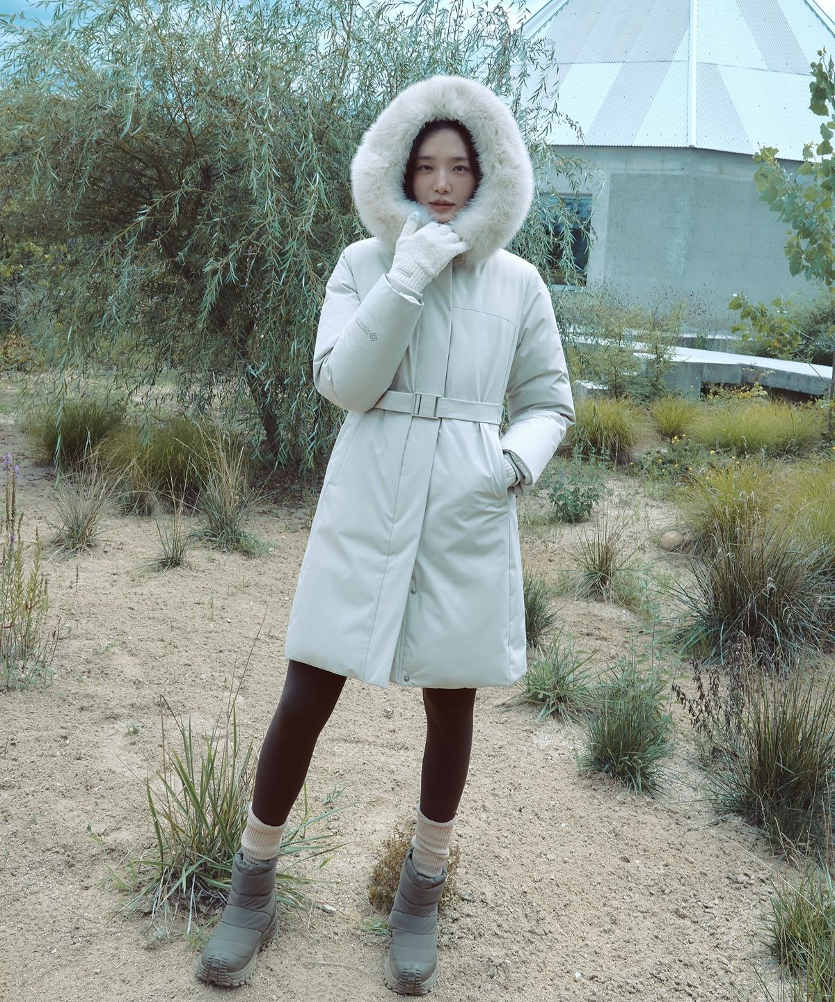 스노우피크 어패럴(SNOWPEAK APPAREL) 드라이피크 윈드스토퍼 여성 롱 헤비 다운 자켓 (S25WWPDJ05) Light Beige